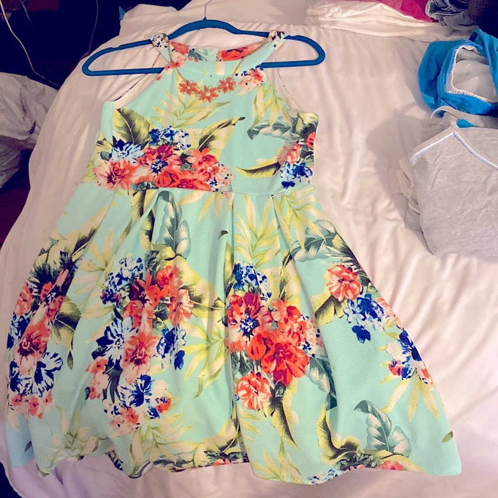 Dress, green floral, Baby Doll Style, Girls 16